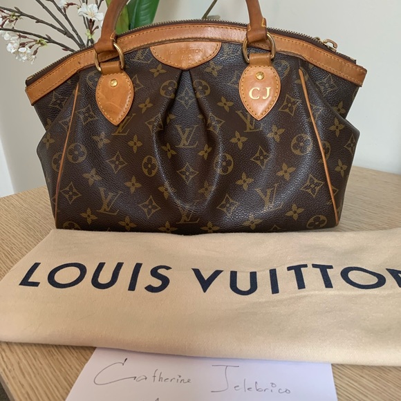 Louis Vuitton - Picture 7 of 16